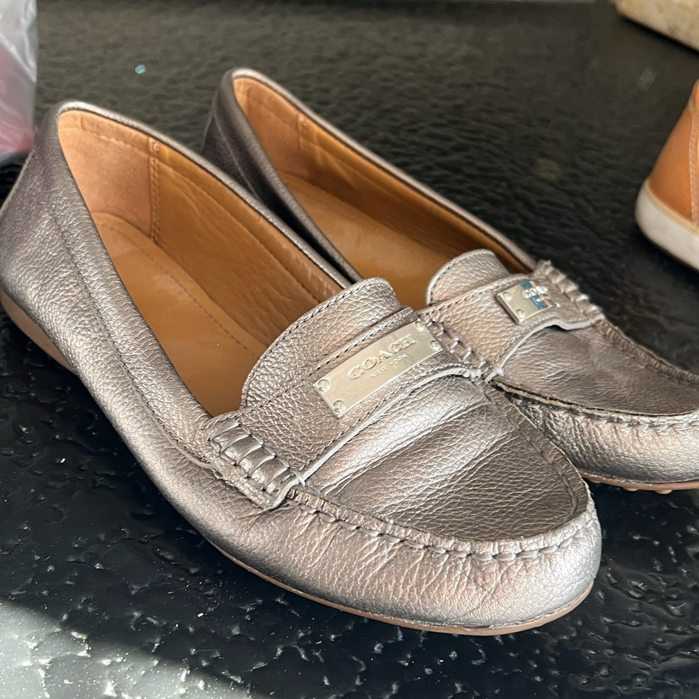 Coach flats